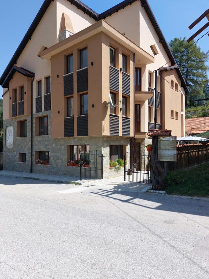 Kesta Za Gosti Byaloto Konche Hotel Beli Iskar Exterior photo